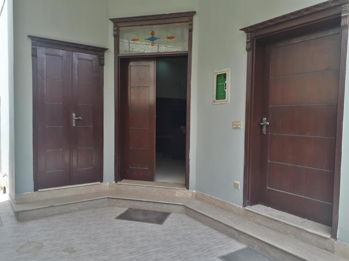 Fully Serviced Holiday Home Near Lahore Ring Road Esterno foto